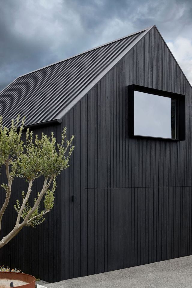 Black Timber Cladding UK: Materials, Profiles & Design Ideas (2026 Guide)