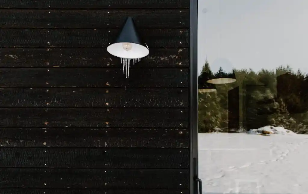 Charred Nordic spruce cladding UK — Shou Sugi Ban black feather edge exterior