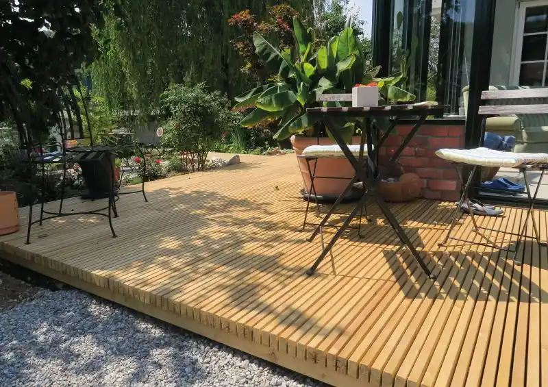 Siberian larch batten decking UK — 45x70mm PAR larch batten boards used as deck surface